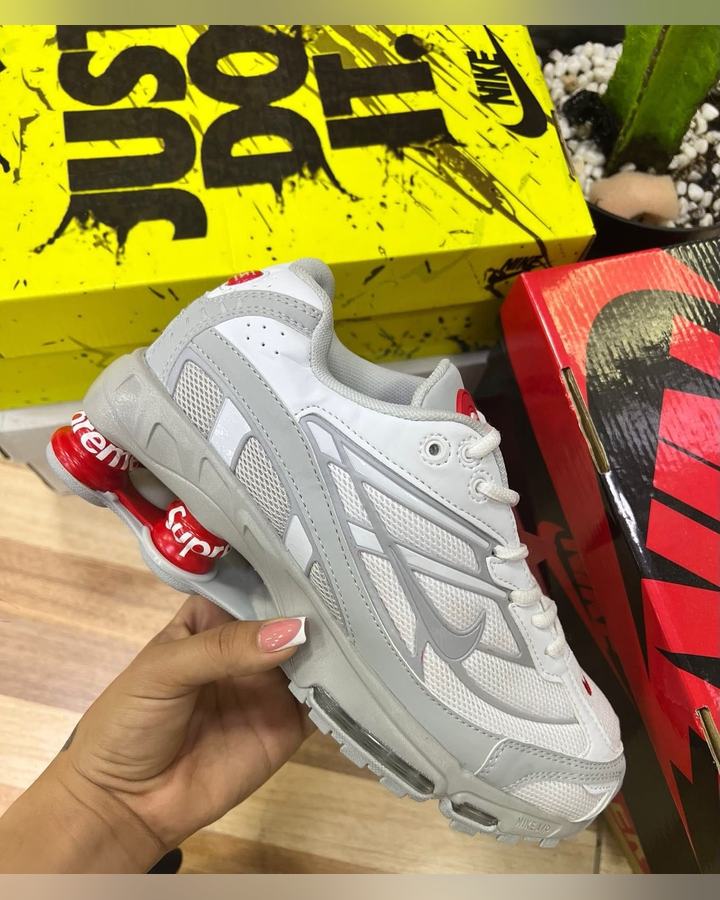 Nike Shox Ride 2 x Supreme — foto 1