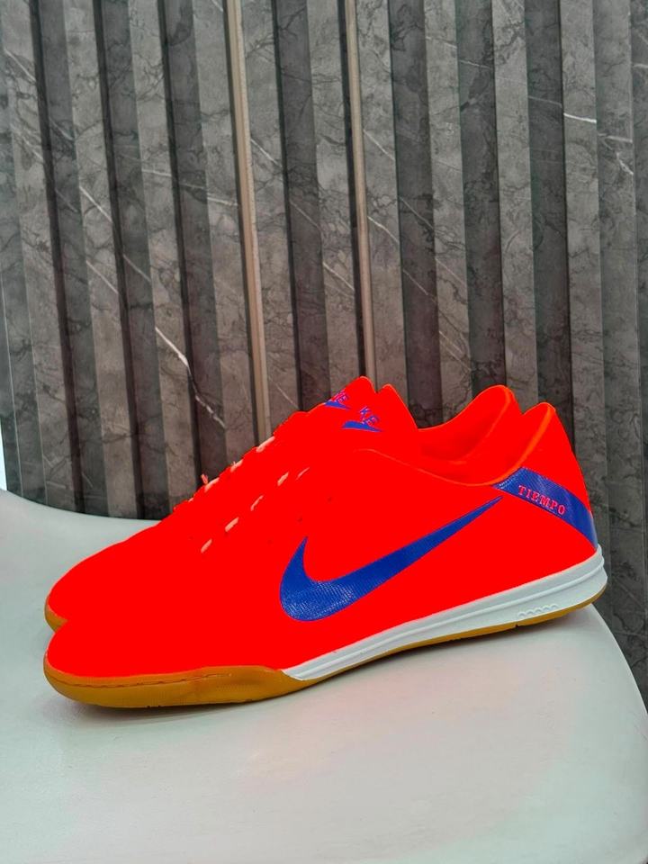 Nike Futsal — foto 1