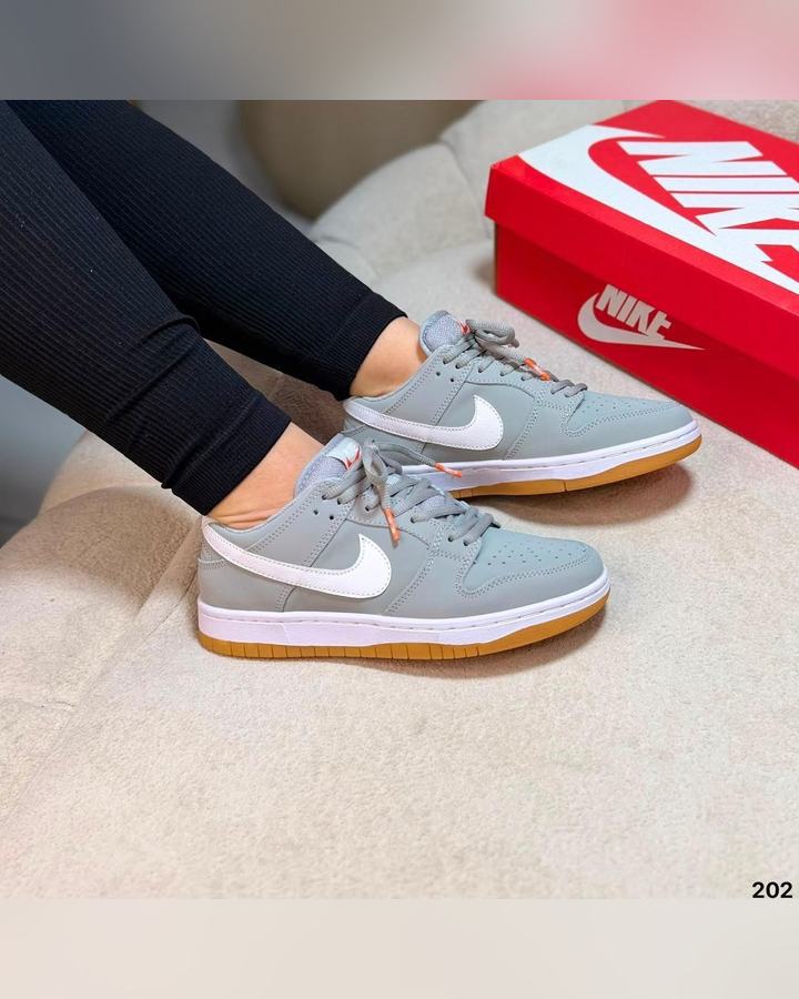 Nike SB Dunk Low — foto 1